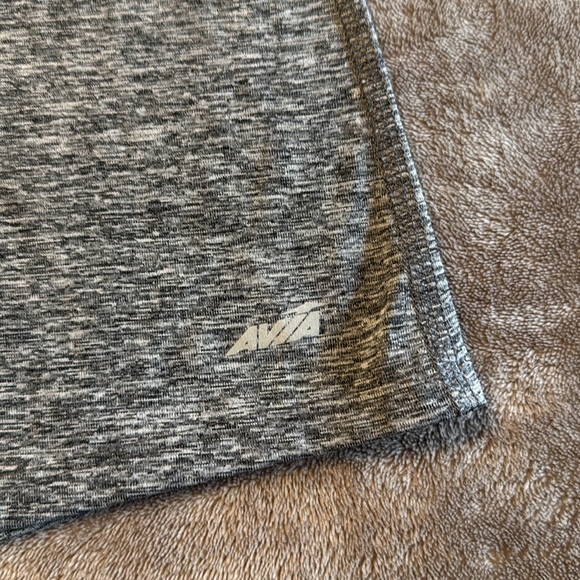 Women’s Avia workout tank top - Picture 4 of 5